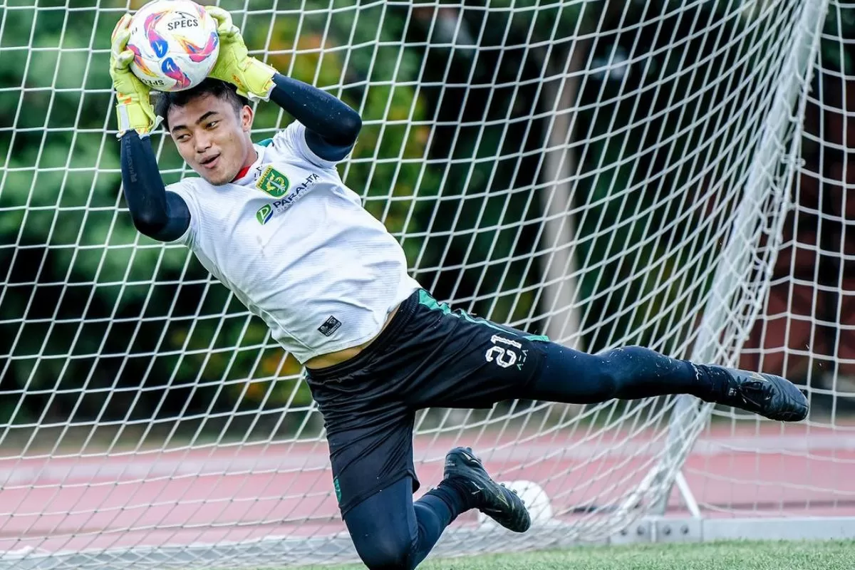 Kiper Terbaik Indonesia: Sosok-Sosok Penjaga Gawang Legendaris dan Masa Kini