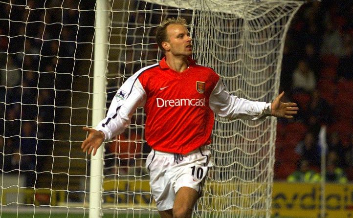 Dennis Bergkamp Sang Maestro Sepak Bola Belanda